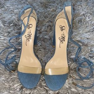 Woman’s size 10 denim tie up heel